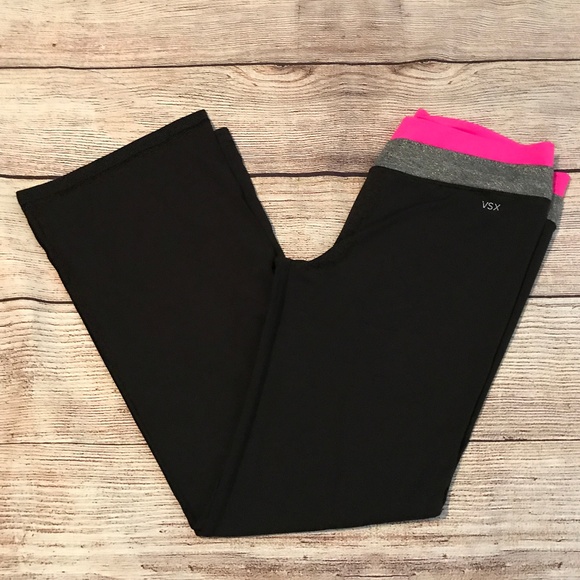 Victoria's Secret Pants - Victorias Secret VSX Sport Size Large SHORT Pants